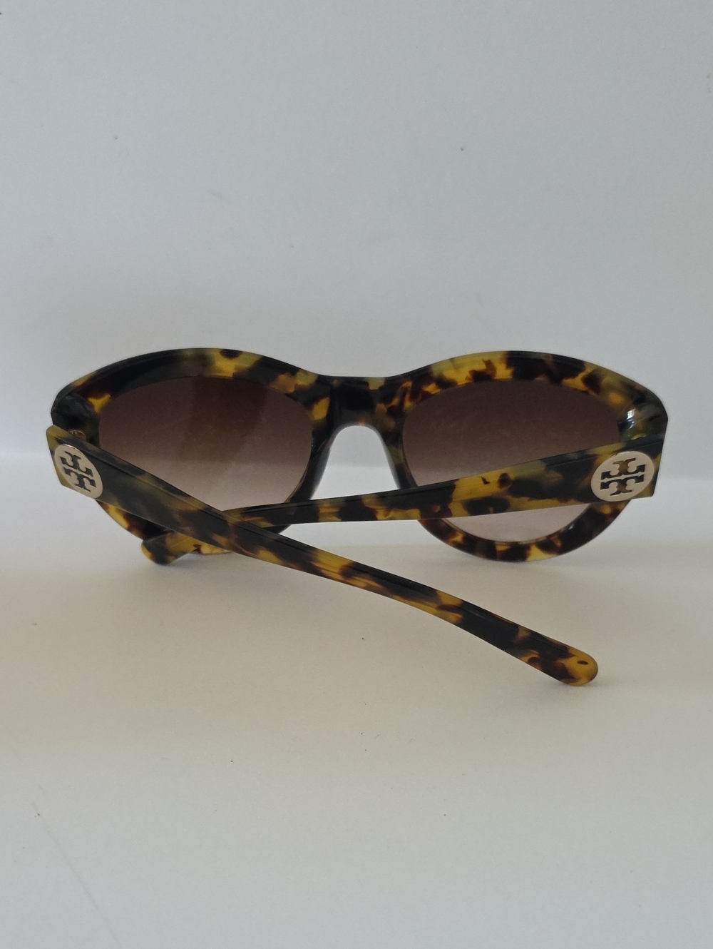 Tory Burch Tortoiseshell Sunglasses Scratches